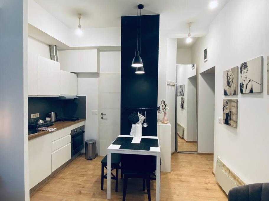 Studio M Apartment ซาเกร็บ ภายนอก รูปภาพ